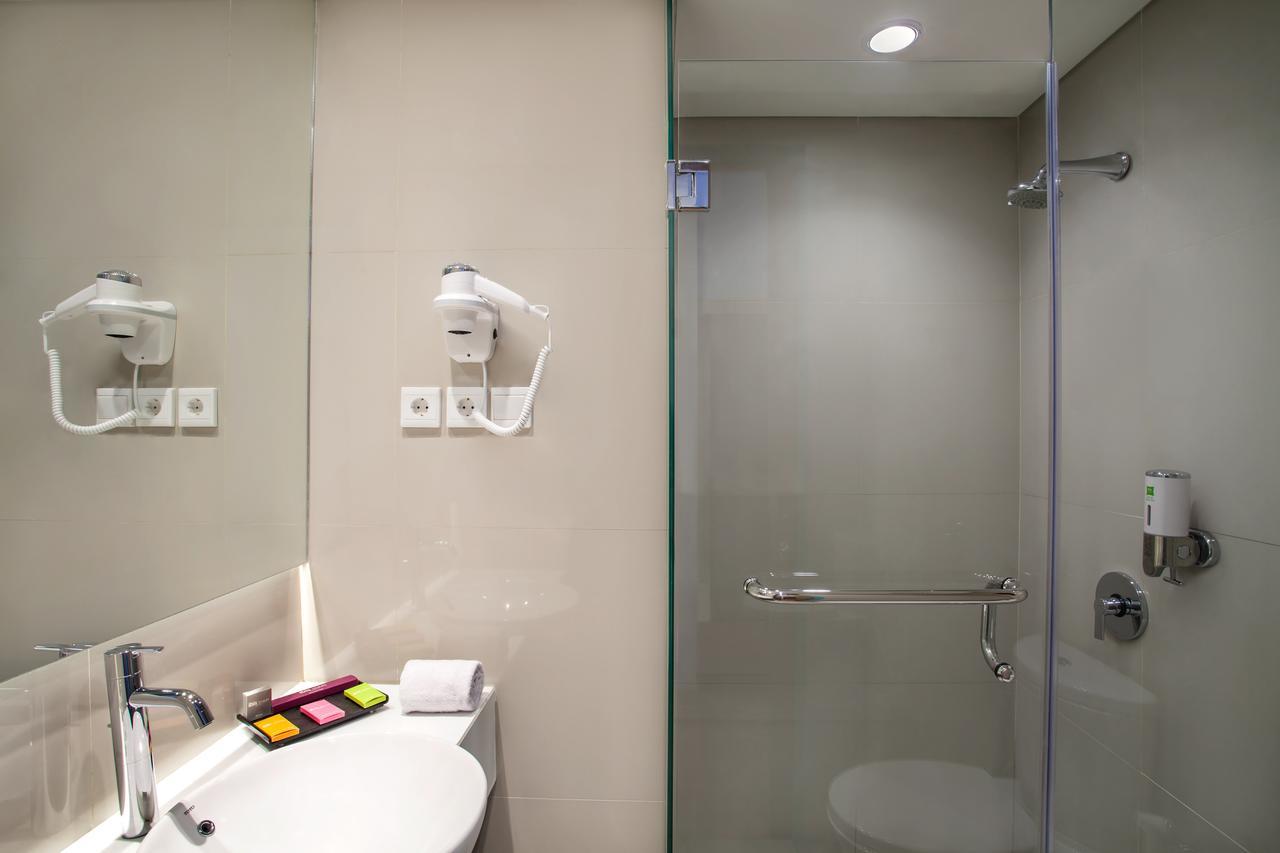 Hotel Ibis Styles Cikarang Bekasi Zewnętrze zdjęcie